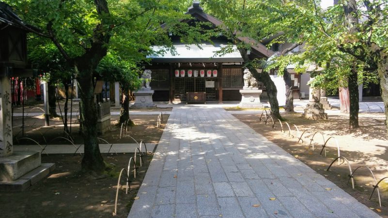 那古屋神社本殿